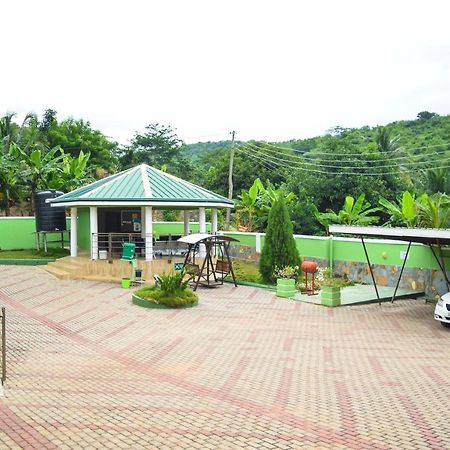 3A'S Guest House Akosombo 外观 照片