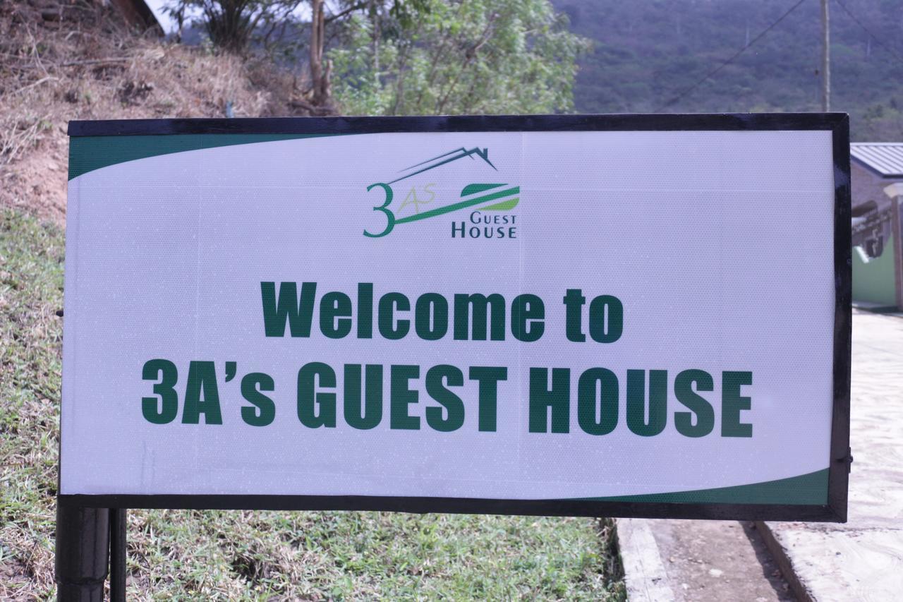 3A'S Guest House Akosombo 外观 照片
