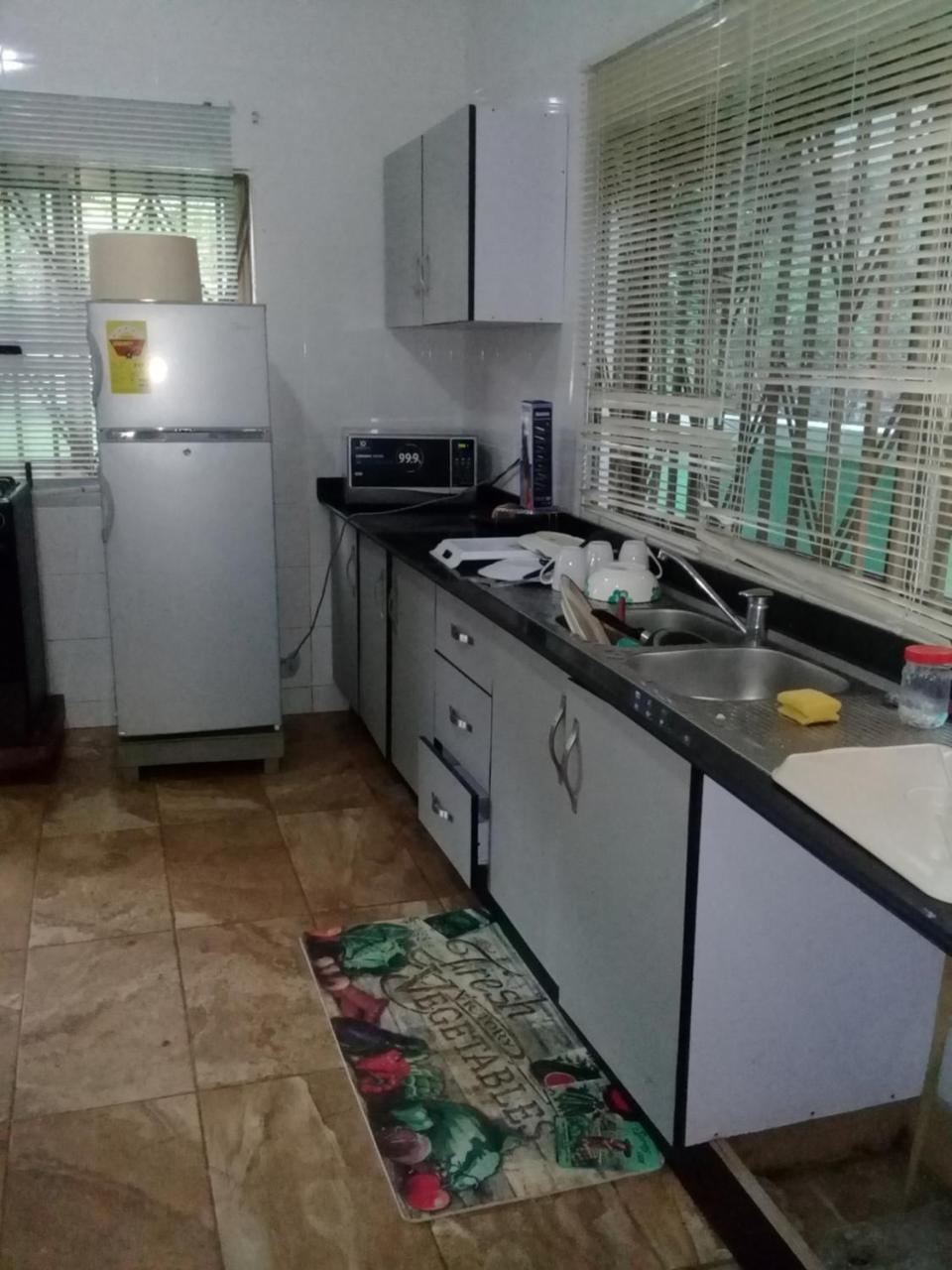 3A'S Guest House Akosombo 外观 照片