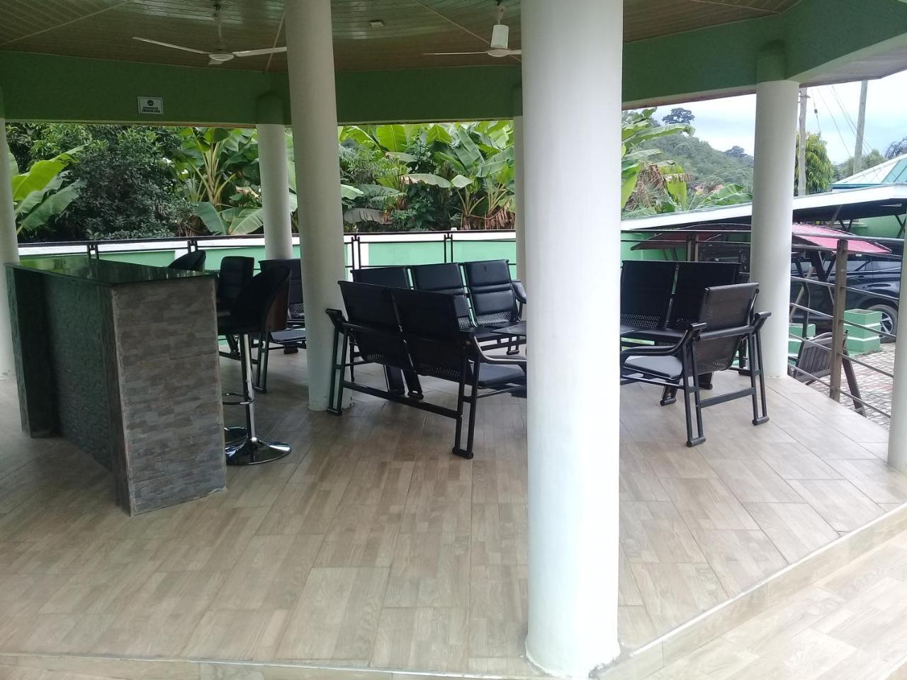 3A'S Guest House Akosombo 外观 照片