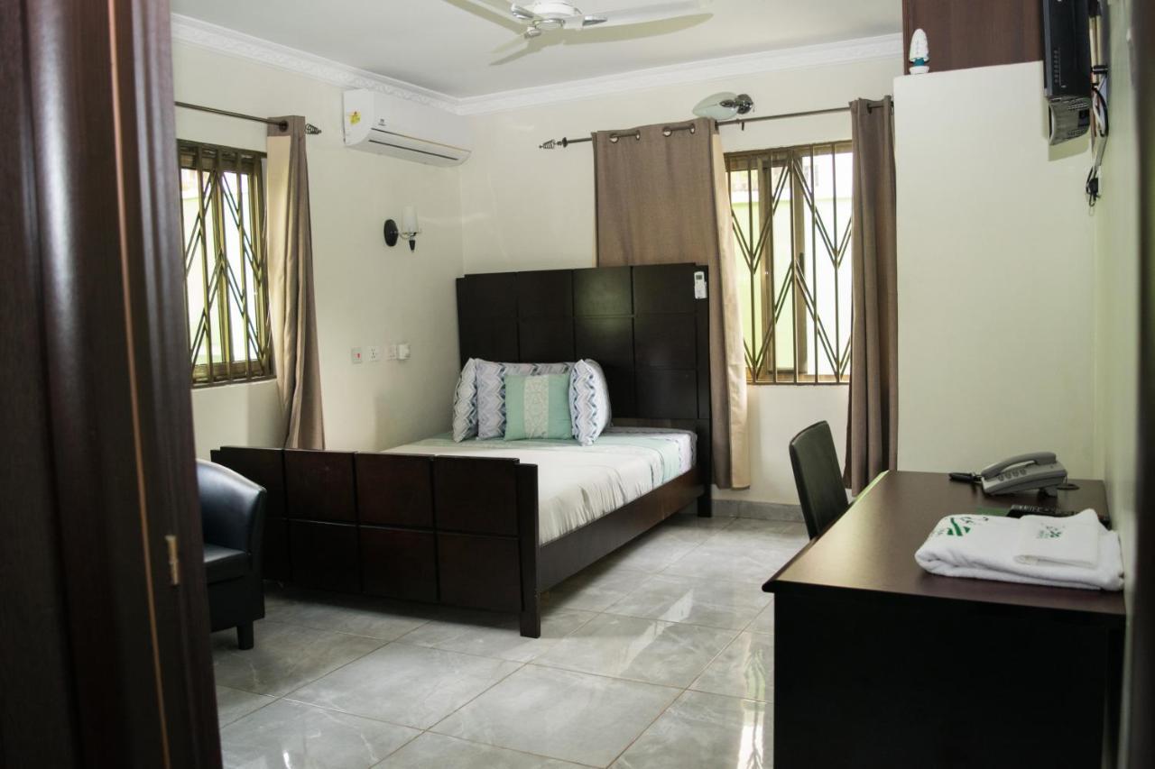 3A'S Guest House Akosombo 外观 照片