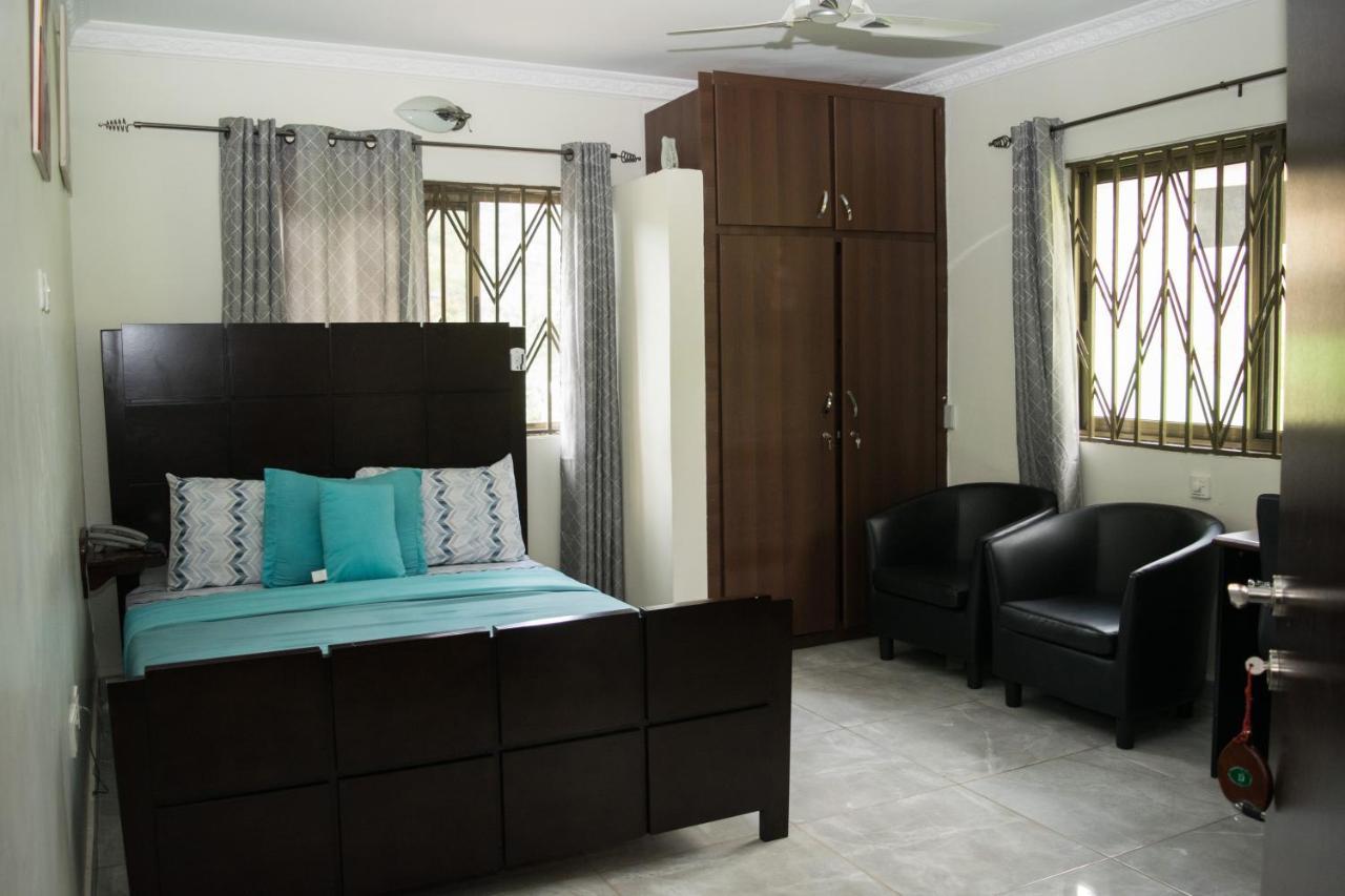 3A'S Guest House Akosombo 外观 照片