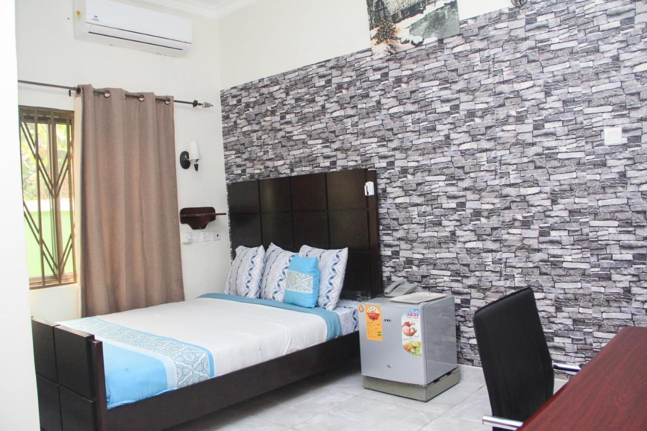 3A'S Guest House Akosombo 外观 照片