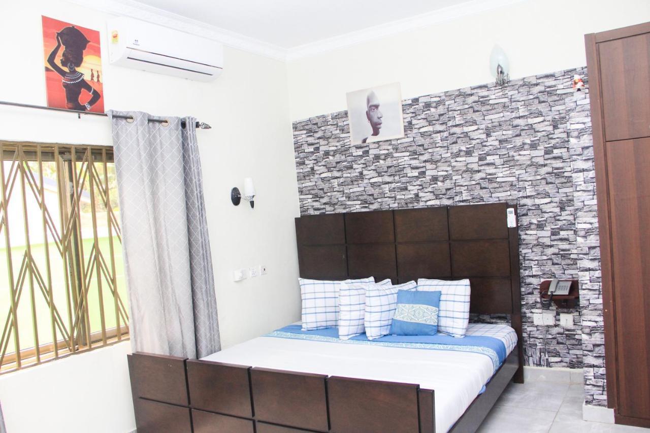 3A'S Guest House Akosombo 外观 照片