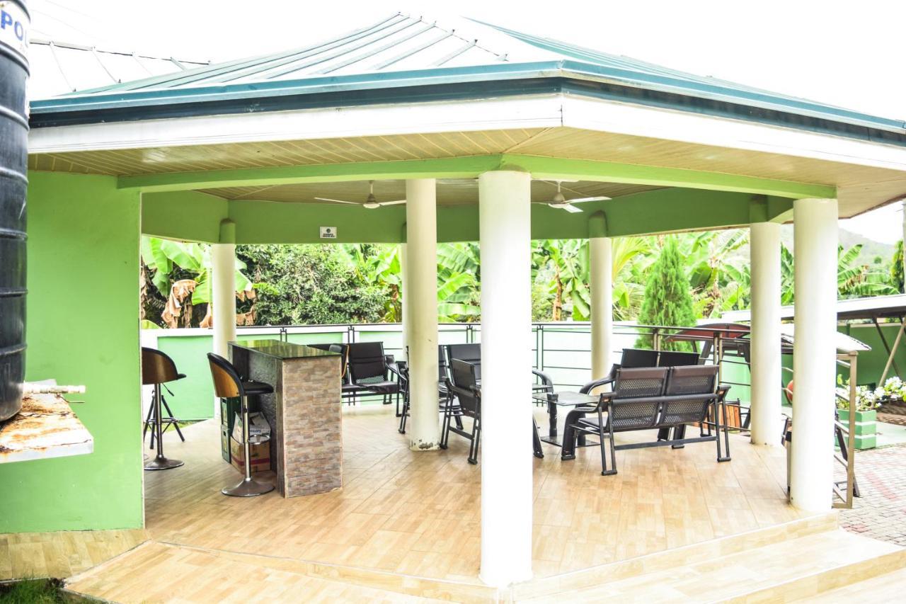 3A'S Guest House Akosombo 外观 照片